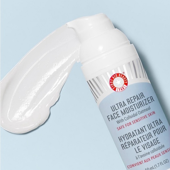First Aid Beauty Ultra Repair Face Moisturizer - Picture 3 of 12